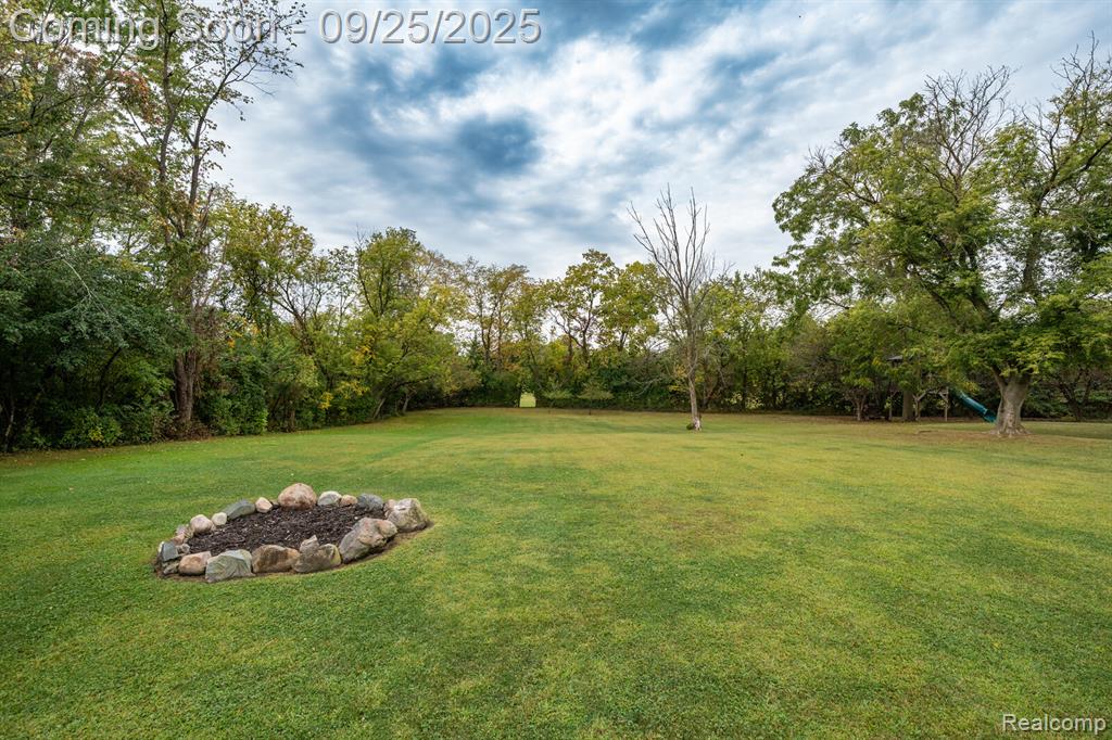42733 Heydenreich Road, Clinton Twp, MI 48038 — Photo 40