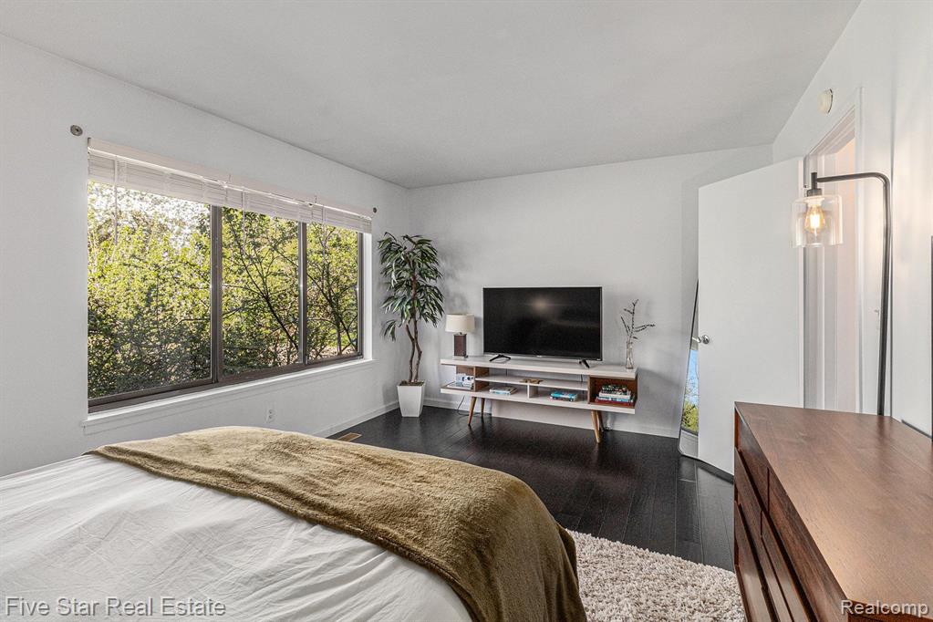 3171 Lakehaven Drive, Ann Arbor, MI 48105 — Photo 15