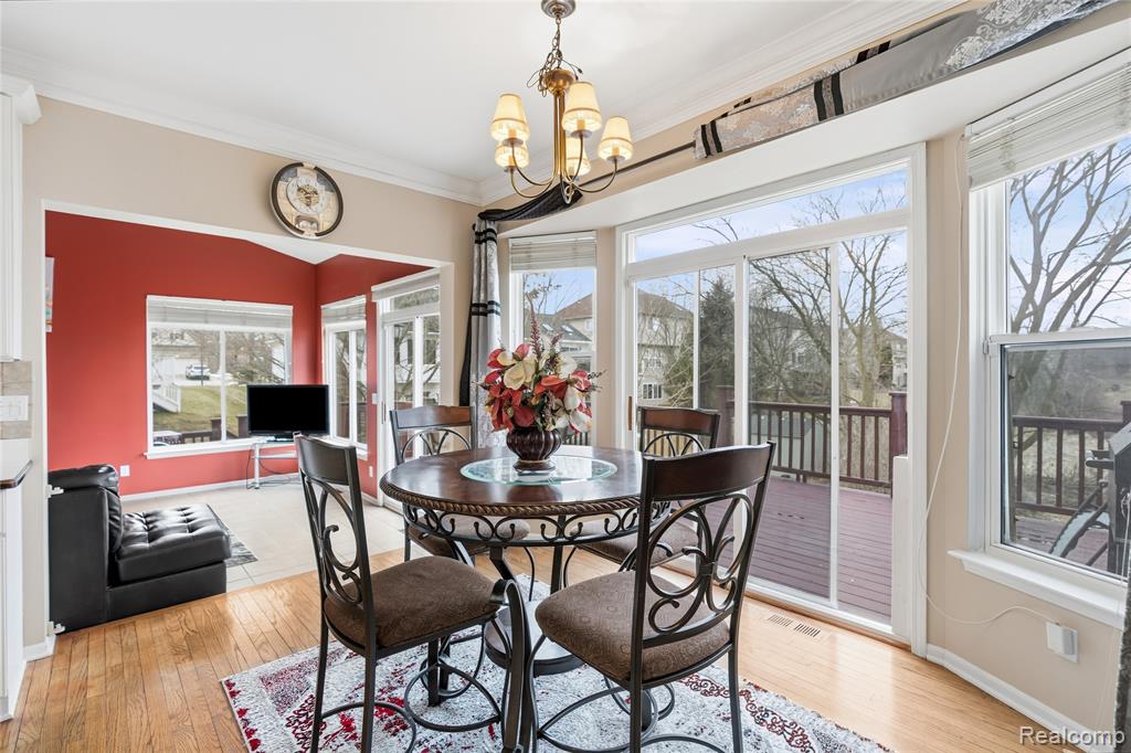4337 Meadowbrook Court, Grand Blanc, MI 48439 — Photo 8