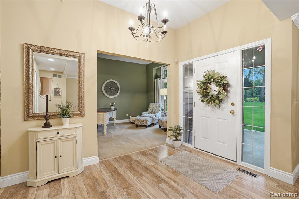8235 Ironwood Drive, Pinckney, MI 48169 — Photo 3