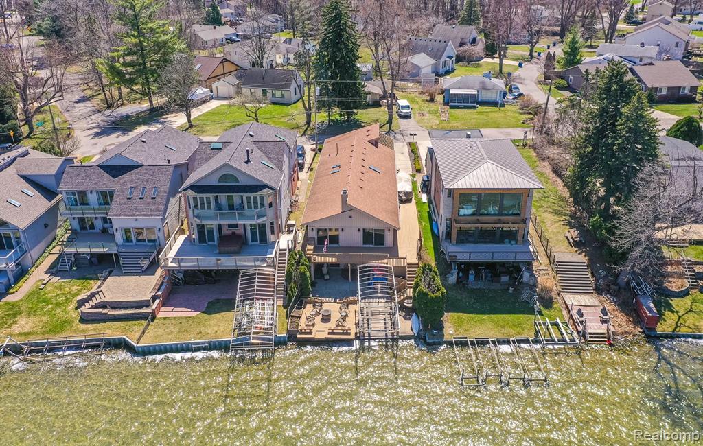 4830 SHERWELL Drive, Waterford, MI 48327 — Photo 48
