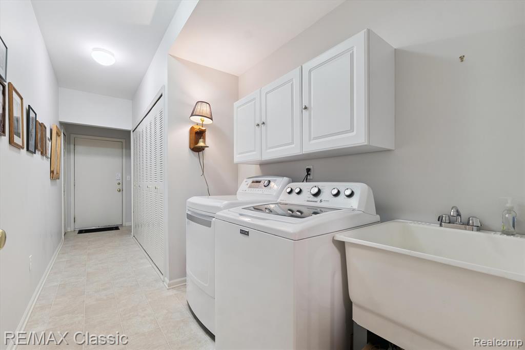 16808 Dover Drive, Northville, MI 48168 — Photo 15