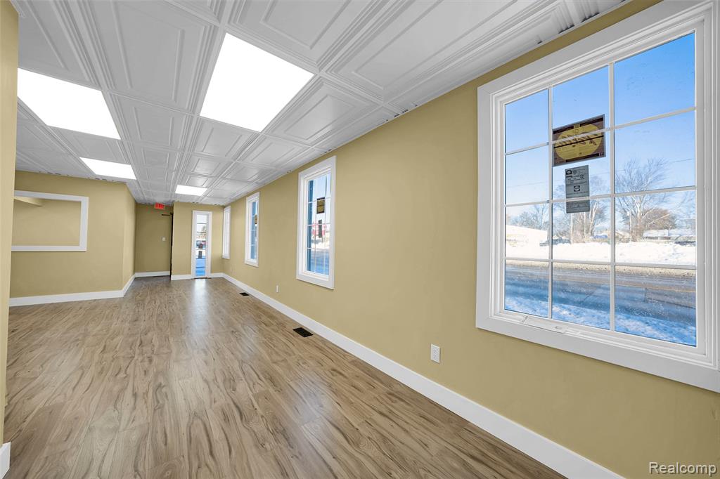 1095 W Huron Street, Waterford, MI 48328 — Photo 3