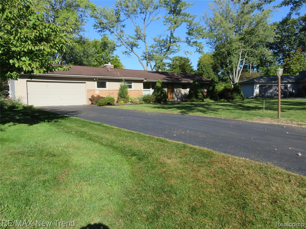 5420 Cambourne Place, West Bloomfield, MI