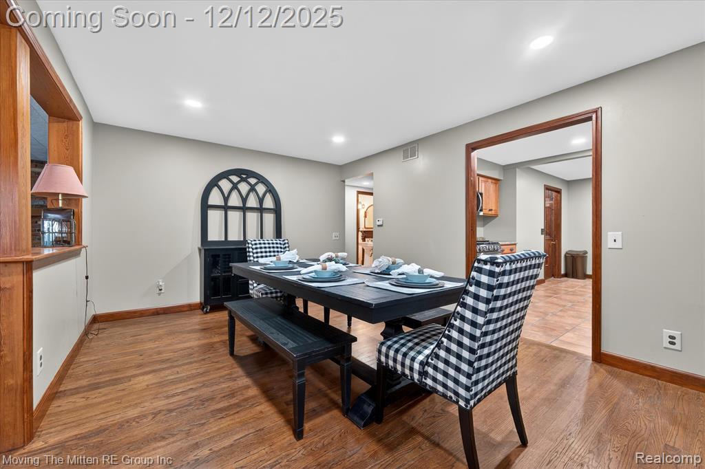 30760 Bayview Drive, Gibraltar, MI — Photo 13