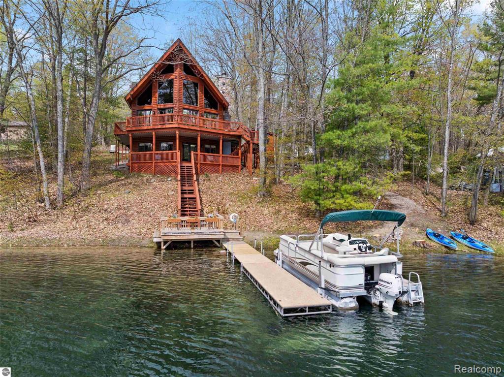 8768 Sunset Trail NE, Mancelona, MI 49659 — Photo 2