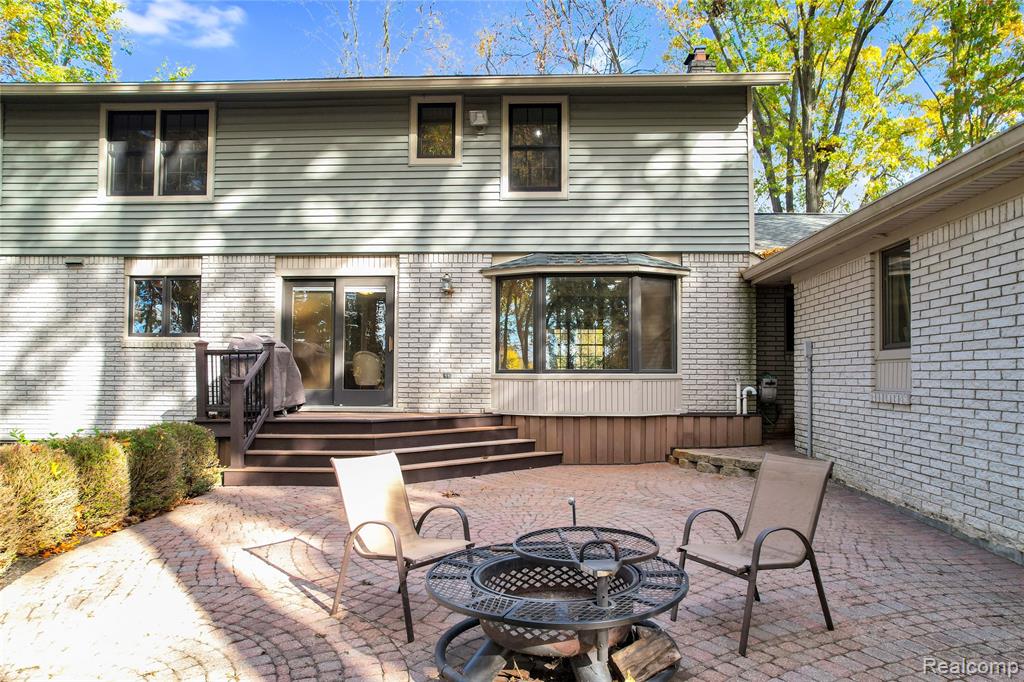 5180 Glenway Drive, Brighton, MI 48116 — Photo 33