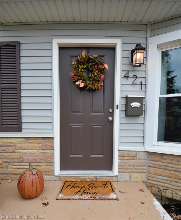 421 W Kalama Avenue S, Madison Heights, MI 48071 — Photo 5
