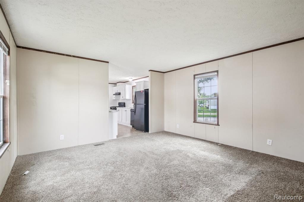 4726 Harrow Court, Sterling Heights, MI 48310 — Photo 4
