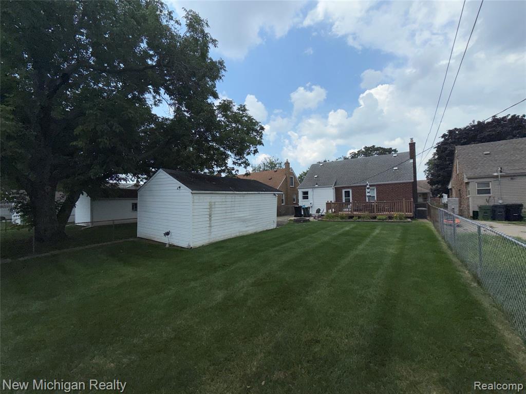 8983 Quandt Avenue, Allen Park, MI 48101 — Photo 11