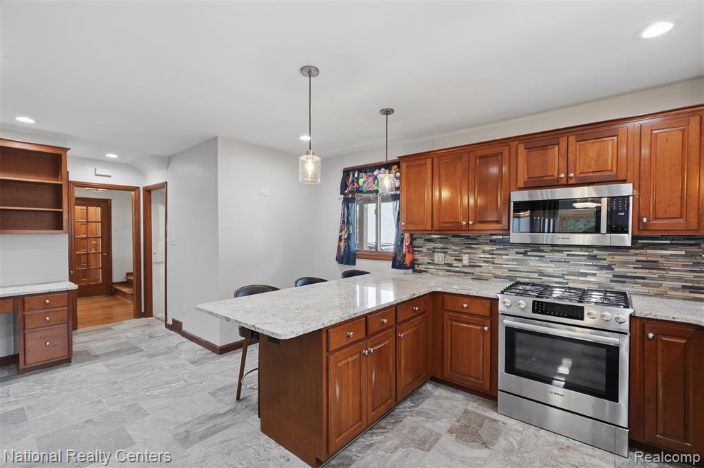 169 McKinley Avenue, Grosse Pointe Farms, MI 48236 — Photo 17