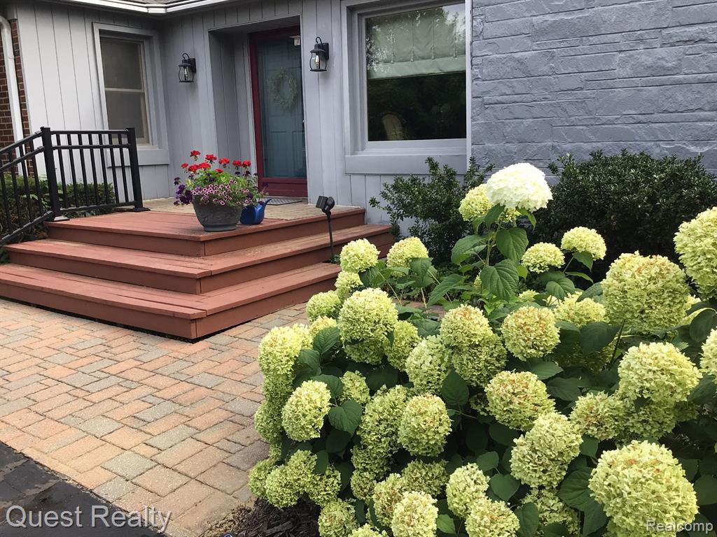 49830 SHELBY Road, Shelby Twp, MI 48317 — Photo 54