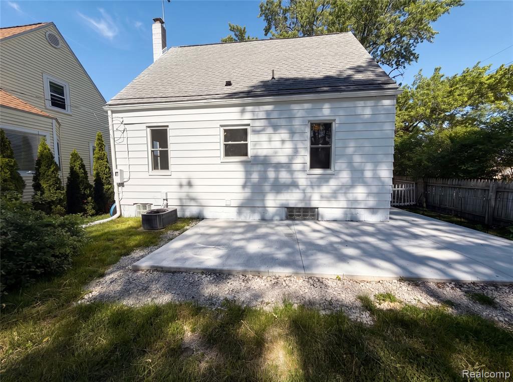 492 Algene Street, Lake Orion, MI 48362 — Photo 25