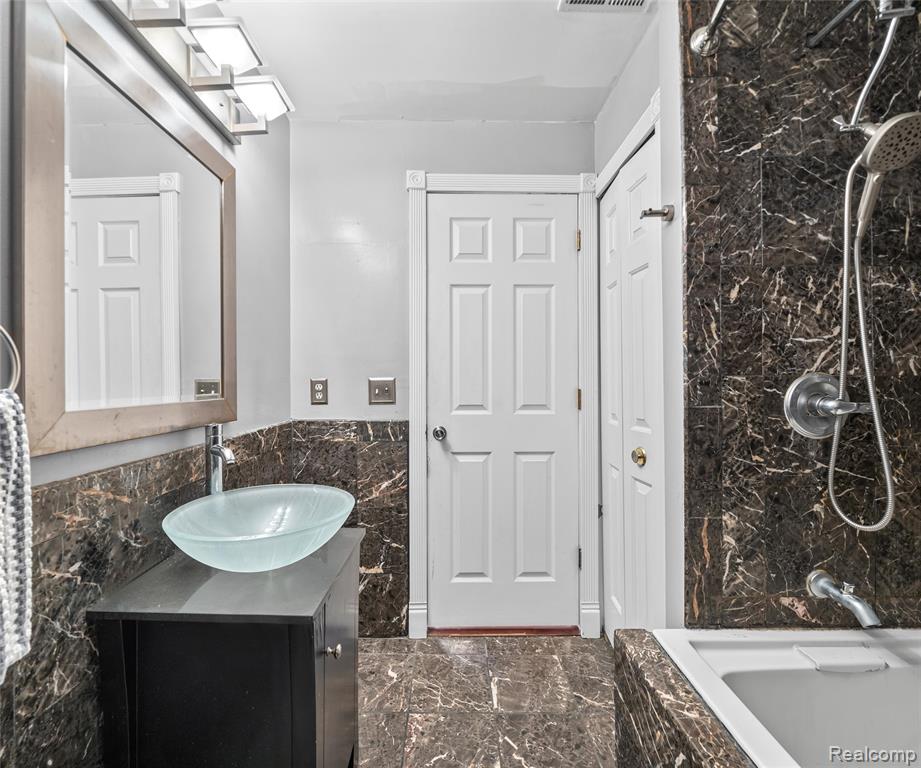 44447 Savery Drive, Canton, MI 48187 — Photo 14