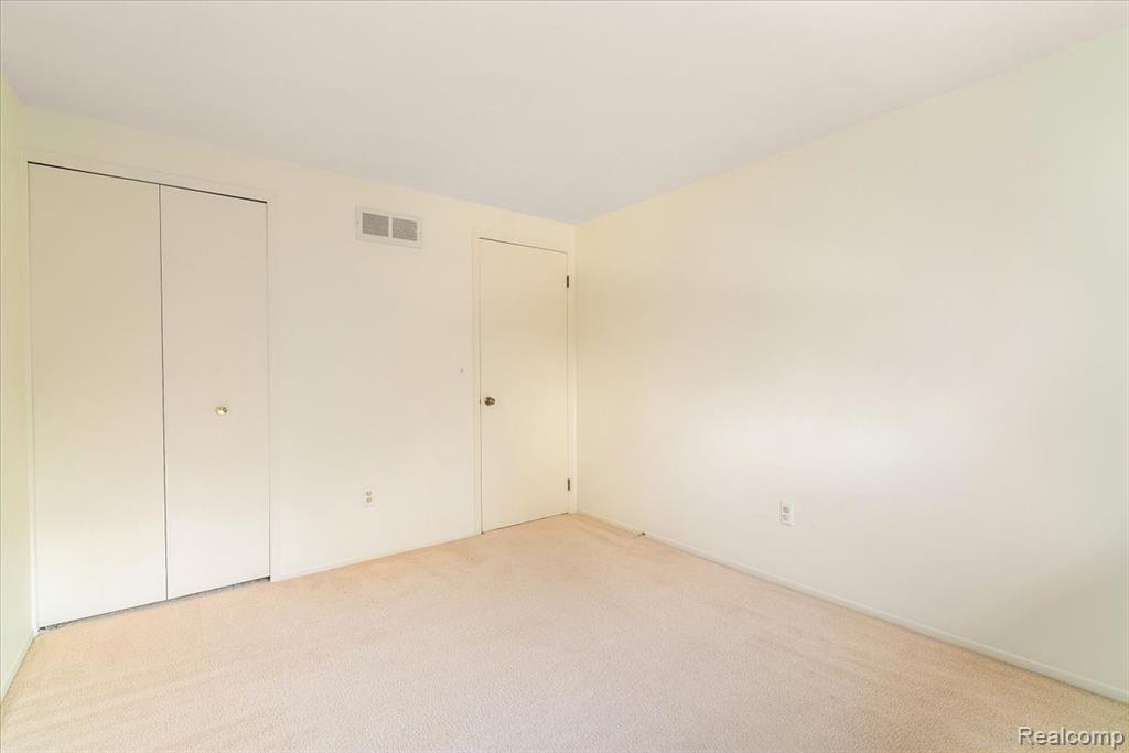 6877 Pittsford Street, Canton, MI 48187 — Photo 54