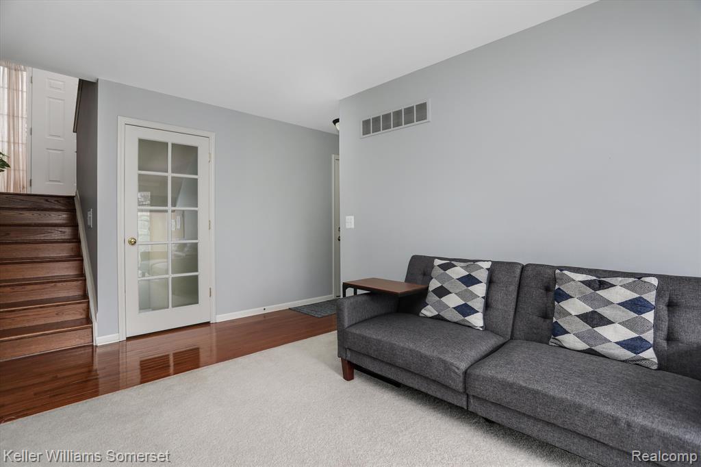 45918 DUTTON Drive, Macomb, MI 48044 — Photo 20