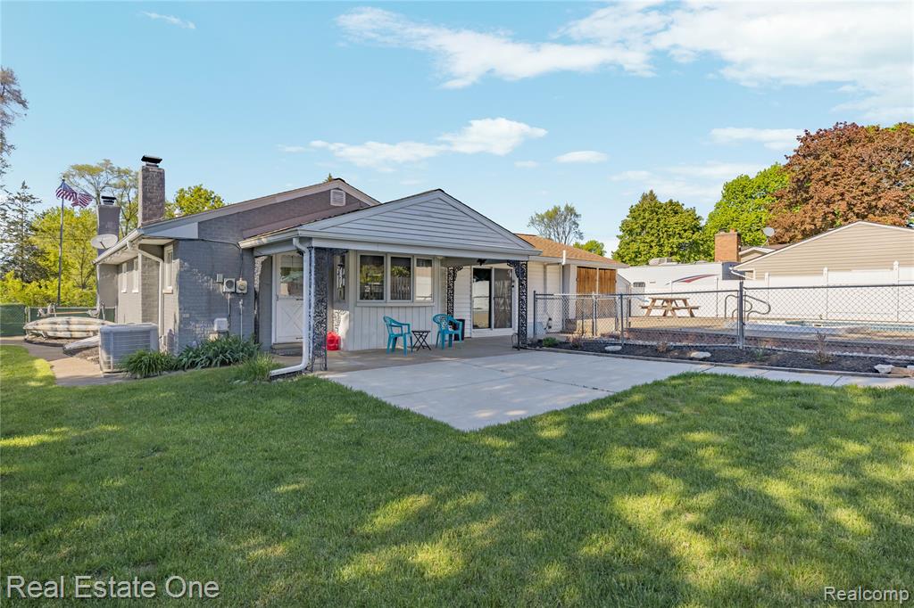 1825 Luneta, Commerce Twp, MI 48382 — Photo 38