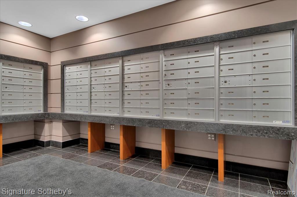 411 S Old Woodward Avenue, 907, Birmingham, MI 48009 — Photo 14