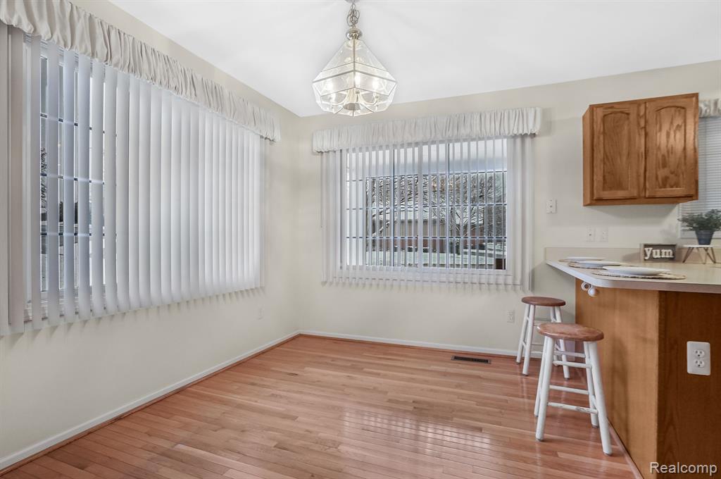 1000 PINEWOOD, Brighton, MI 48116 — Photo 22