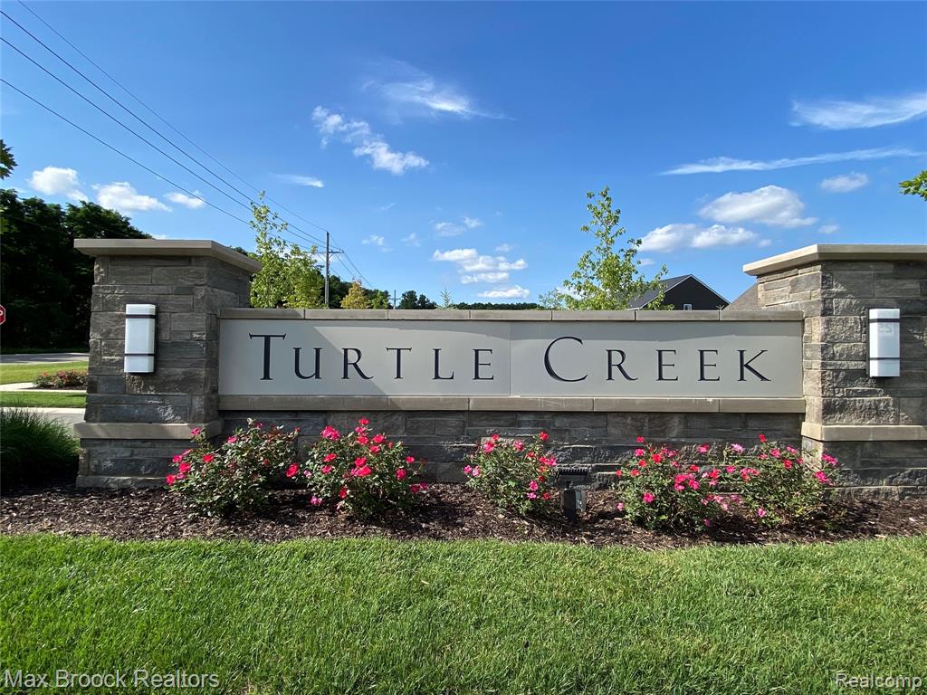 30153 TURTLE CREEK CIRCLE, New Hudson, MI 48165 — Photo 2