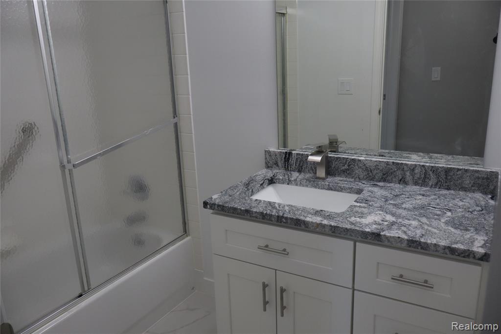 44755 Marigold Drive, Sterling Heights, MI 48314 — Photo 15