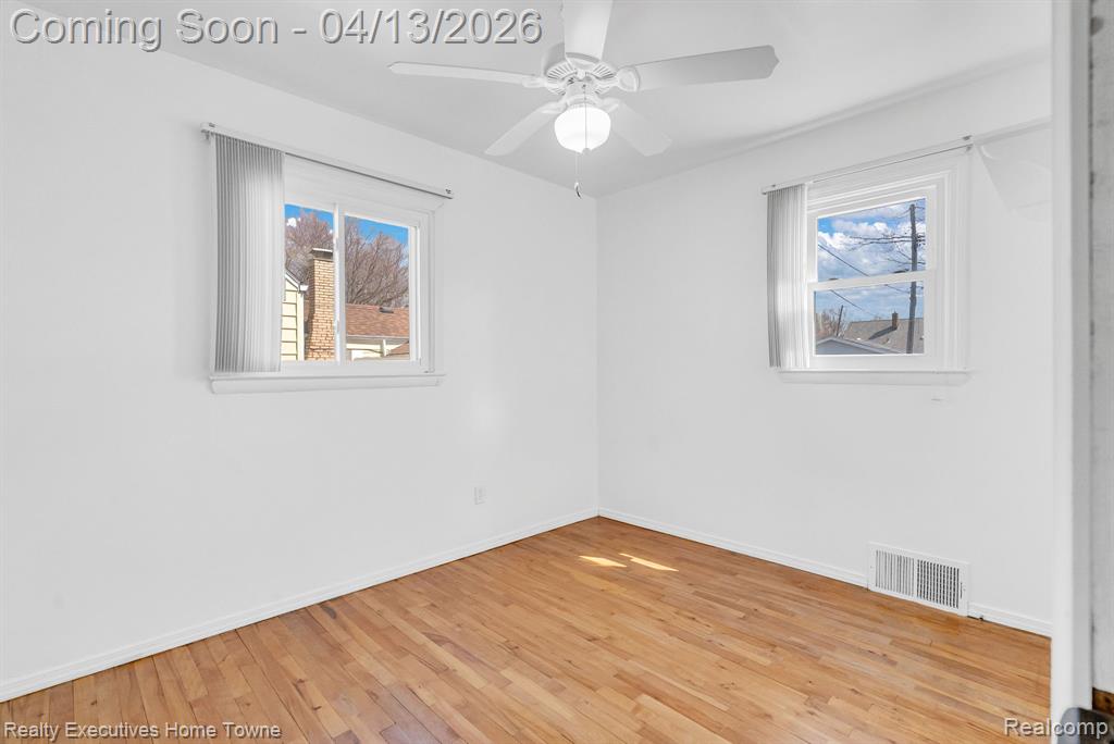 29940 John J Street, Roseville, MI 48066 — Photo 23