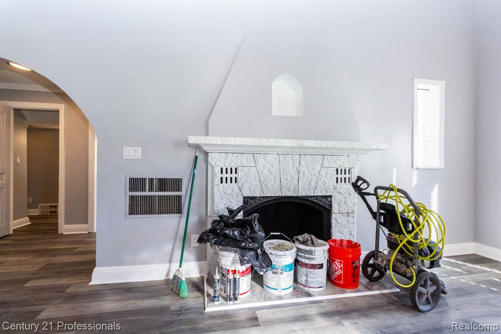 9357 Piedmont Street, Detroit, MI 48228 — Photo 9