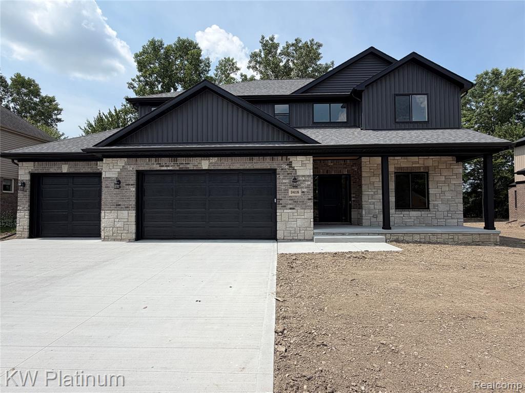 3418 Round Tree Drive, East China, MI