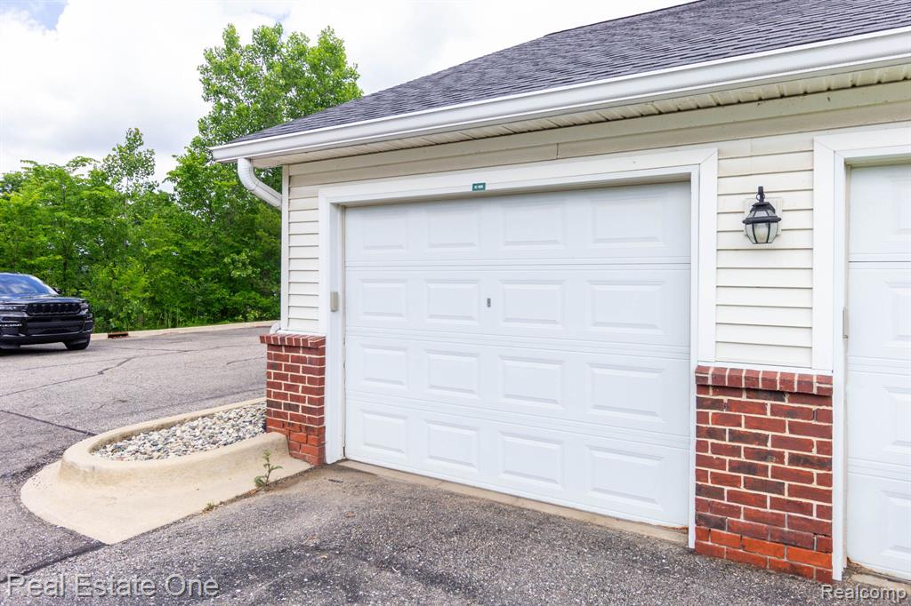 934 W Summerfield Glen Circle, Ann Arbor, MI 48103 — Photo 29