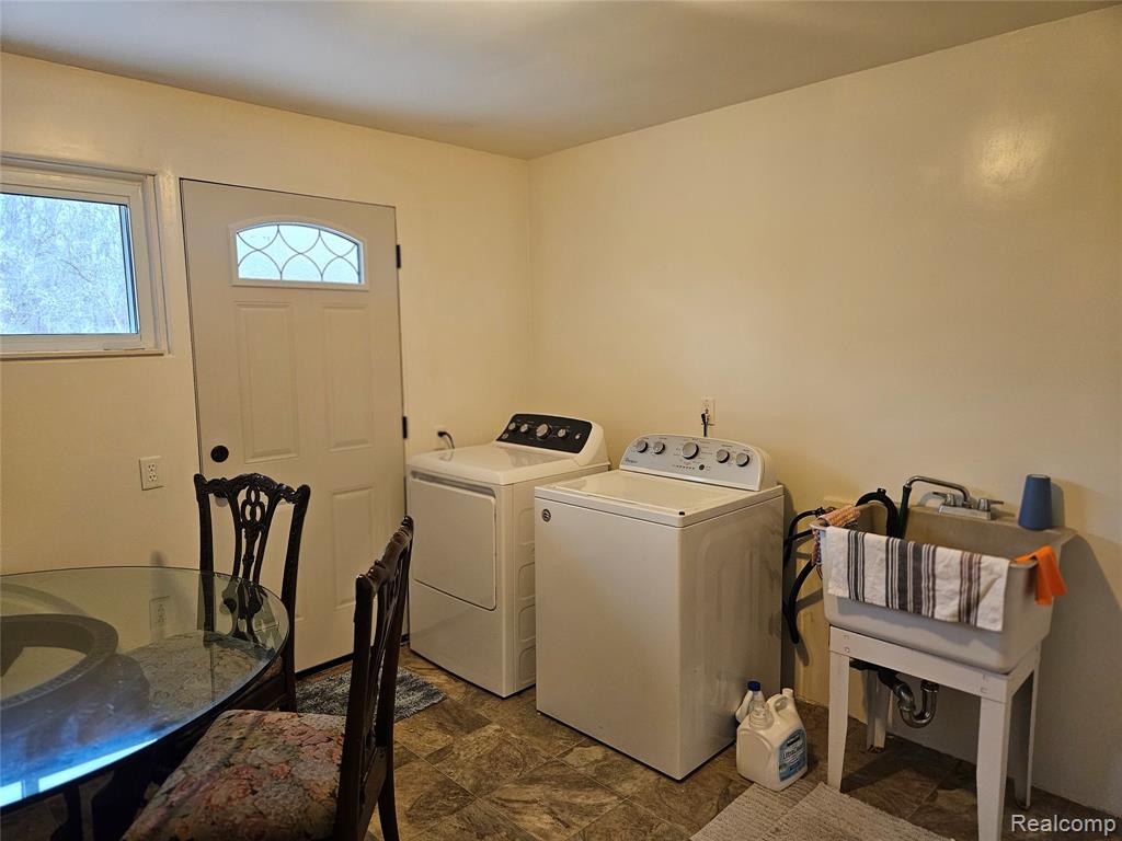 3179 Gehring Drive, Flint, MI 48506 — Photo 8
