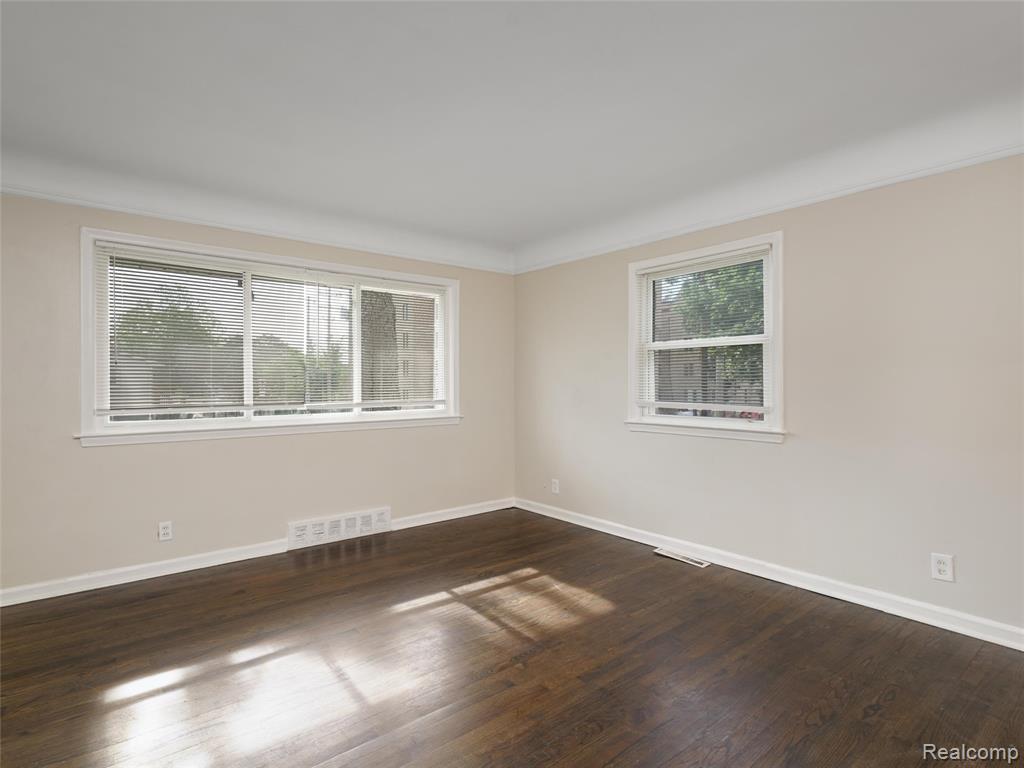 96 Oneida Street, Pontiac, MI 48341 — Photo 8