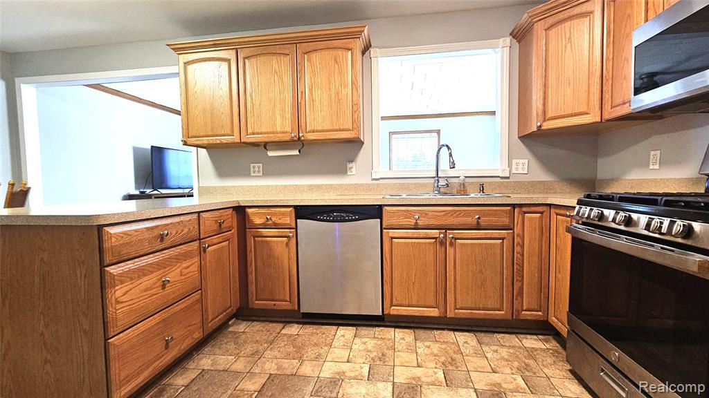 466 Lyon Boulevard, South Lyon, MI 48178 — Photo 4
