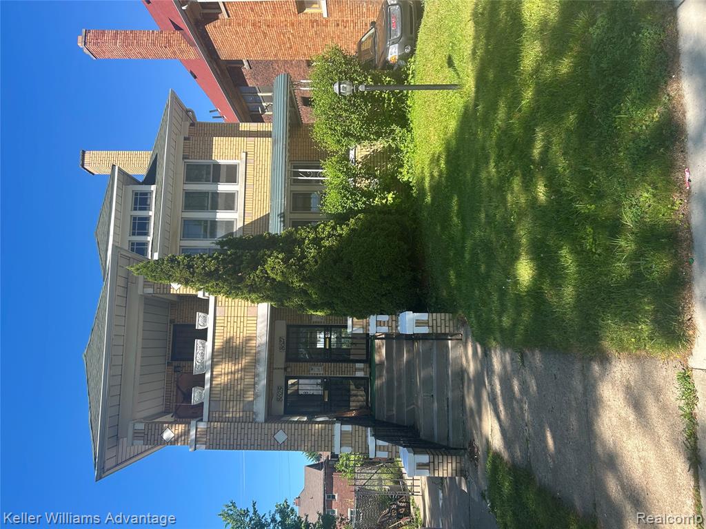 8625 Dexter Ave, Detroit, MI 48206 — front exterior