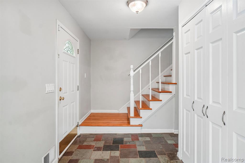 2675 Douglas Drive, Bloomfield Hills, MI 48304 — Photo 14