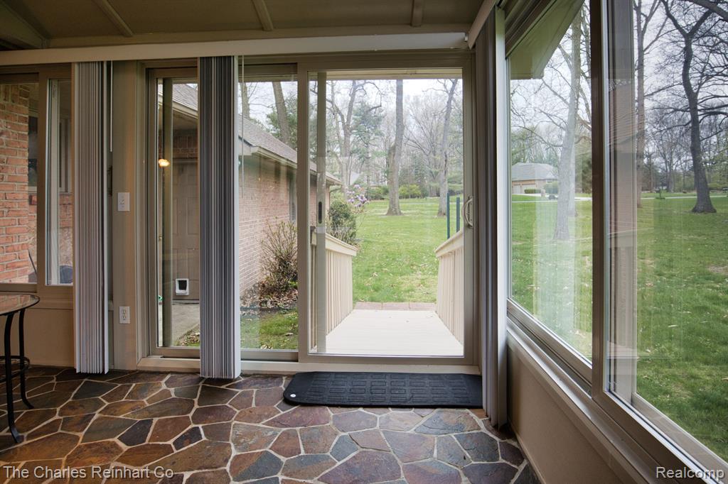 8494 CEDAR HILLS Drive, Dexter, MI 48130 — Photo 22