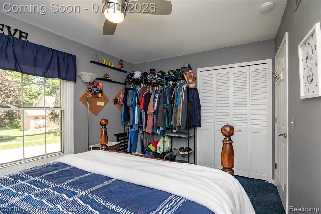 689 Woodfield Way, Rochester Hills, MI 48307 — Photo 35