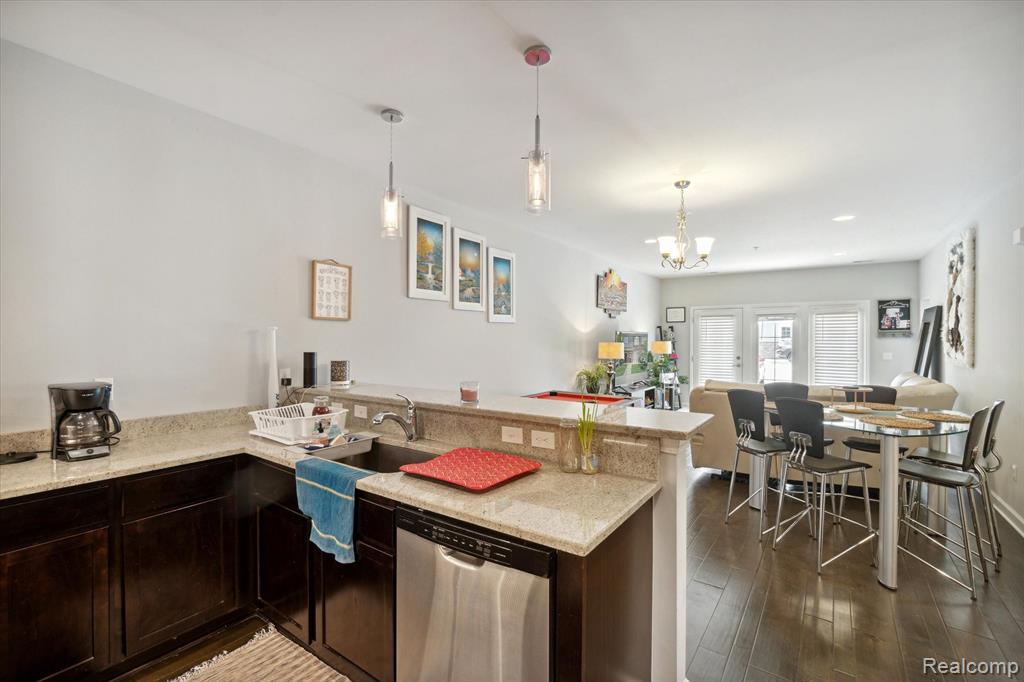5662 Arbor Chase Drive, Ann Arbor, MI 48103 — Photo 10