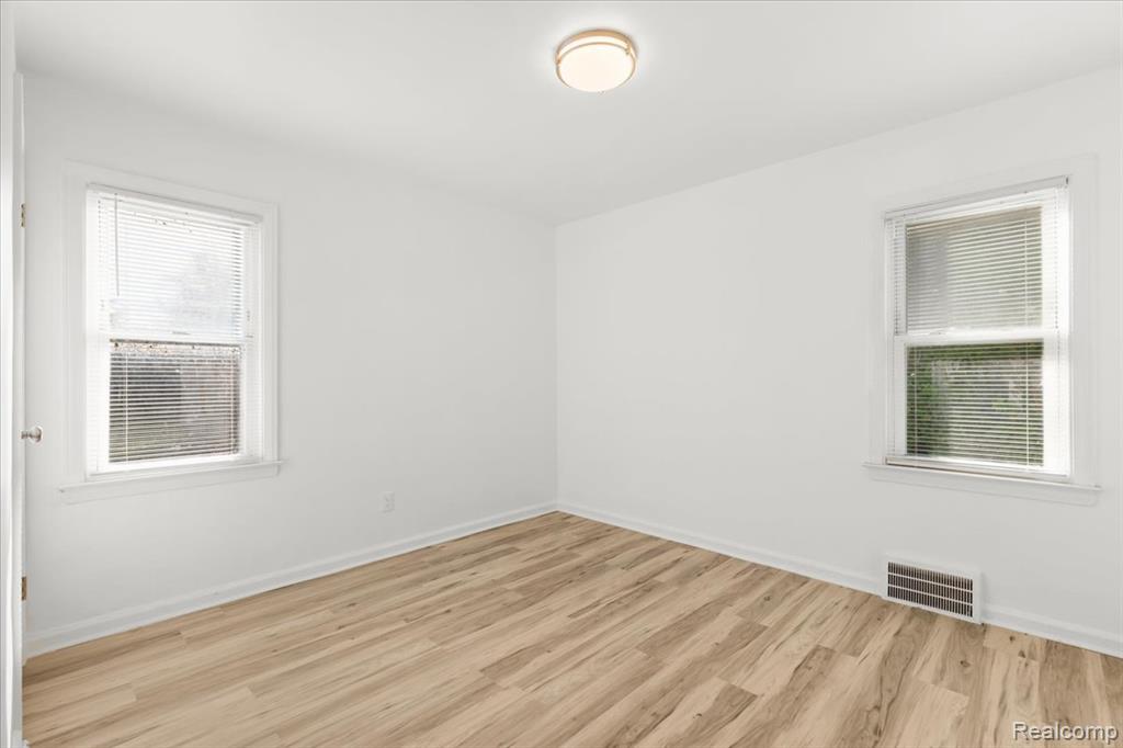 8634 Burt Road, Detroit, MI 48228 — Photo 16