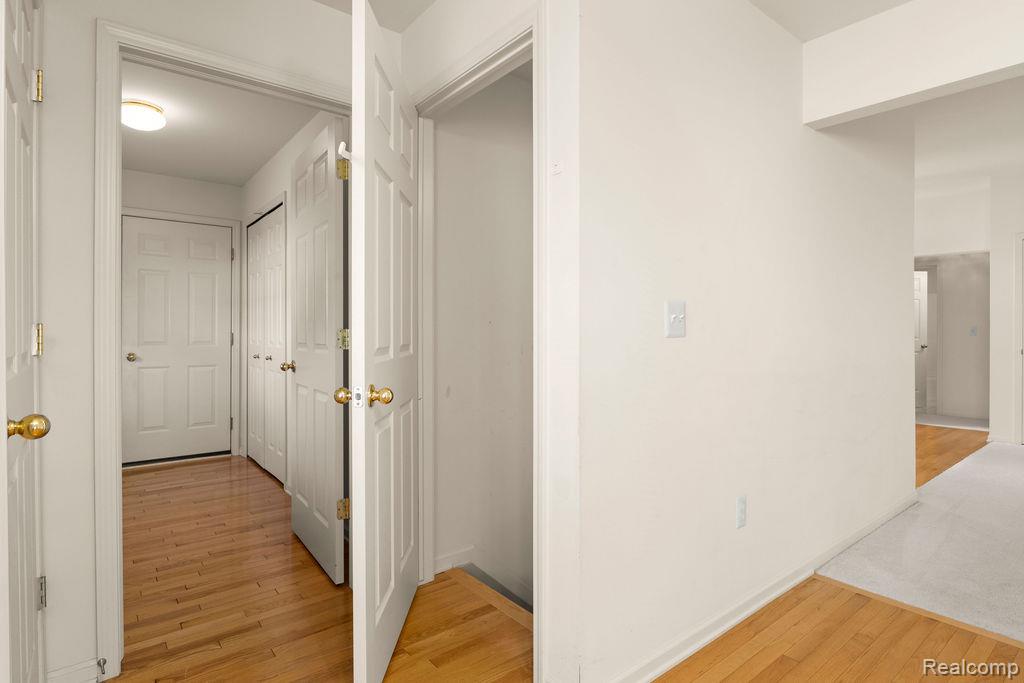 43120 Creek Court, 81, Clinton Twp, MI 48038 — Photo 19