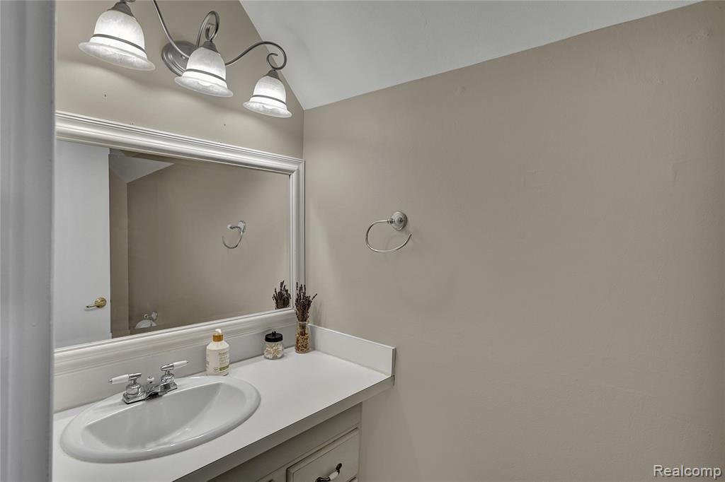 4428 American Heritage Road, Grand Blanc, MI 48439 — Photo 22