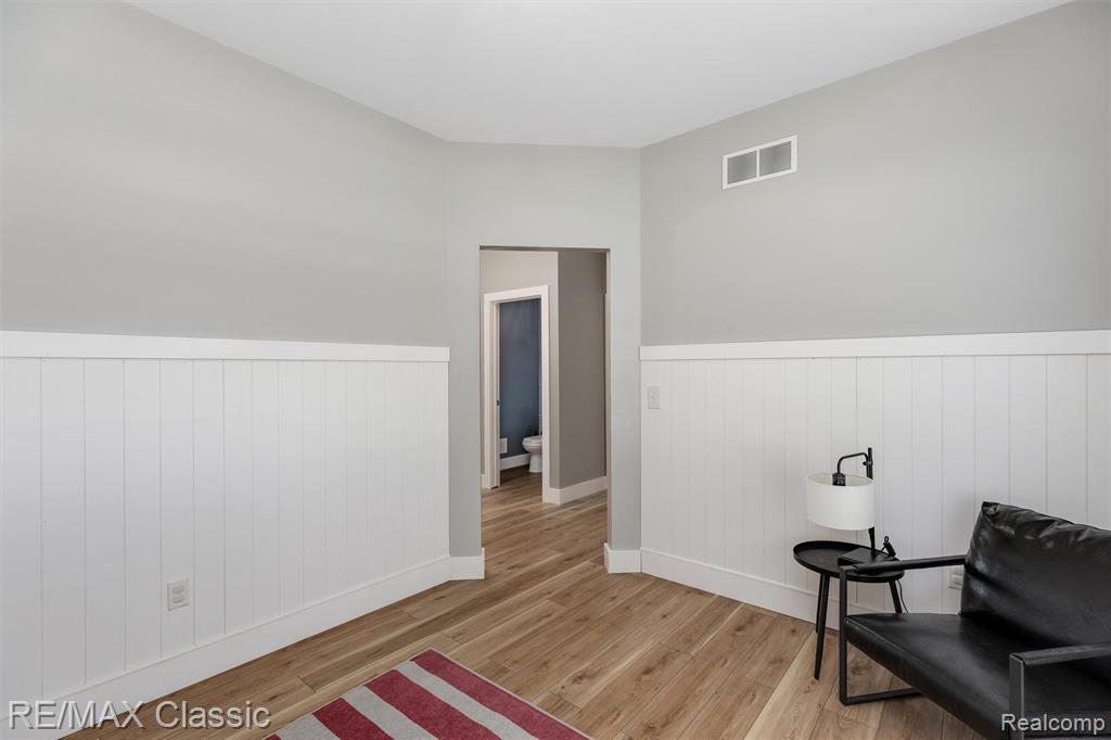 801 Kestrel Court, South Lyon, MI 48178 — Photo 7