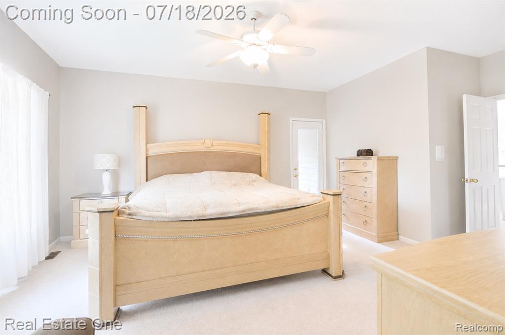 716 Bristol Lane, Orion, MI 48348 — Photo 24