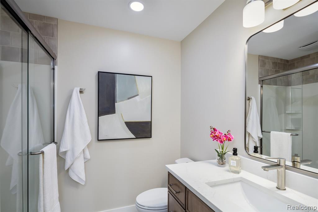 479 Newburne Pointe, Bloomfield Hills, MI 48304 — Photo 18