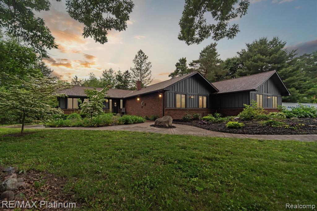 5152 Milroy Lane, Brighton, MI 48116 — Photo 54