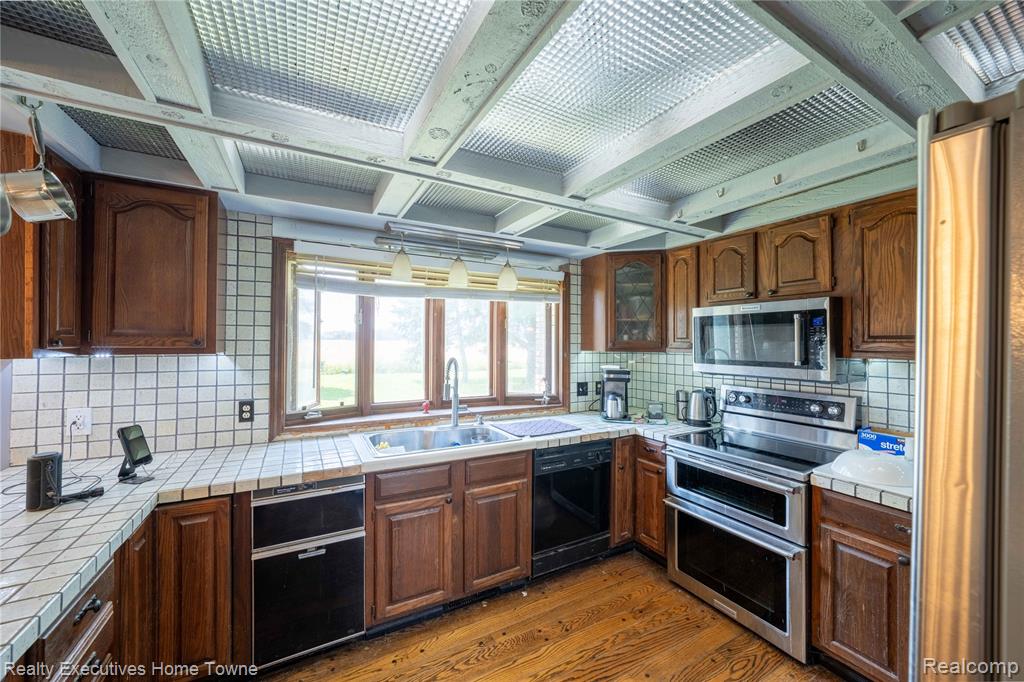 7227 AVOCA Road, Clyde, MI 48049 — Photo 19