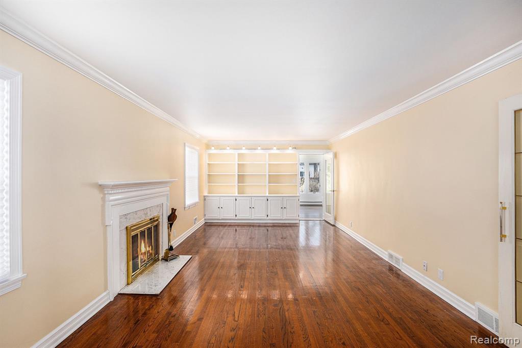 913 BEARD Street, Flint, MI 48503 — Photo 4