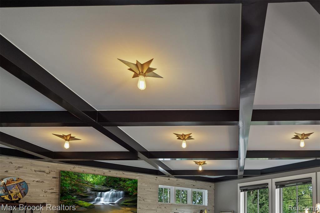 928 Montrose Avenue, Royal Oak, MI 48073 — Photo 24
