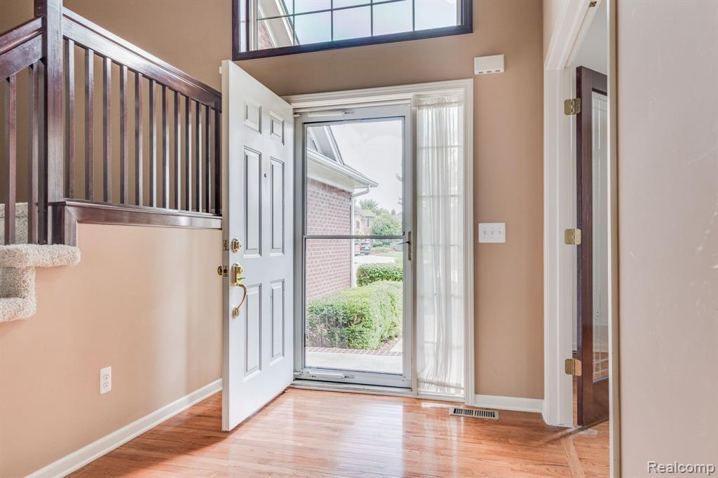 49301 Clinton Terrace Drive, Macomb, MI 48044 — Photo 3