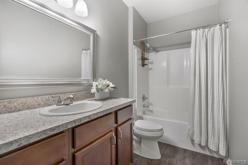 10086 RIDGE RUN Street, 36, Howell, MI 48855 — Photo 18
