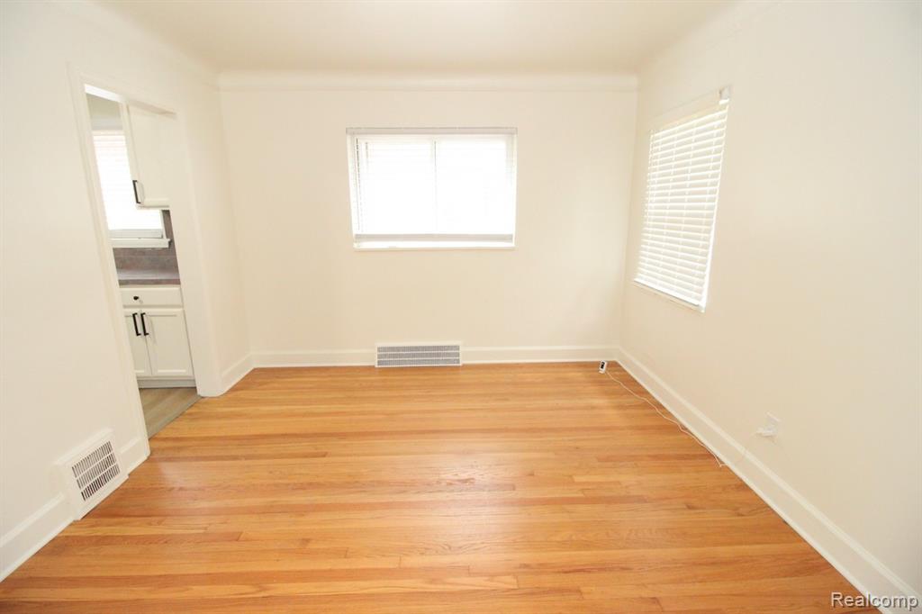 13978 Ohio Street - Photo 4
